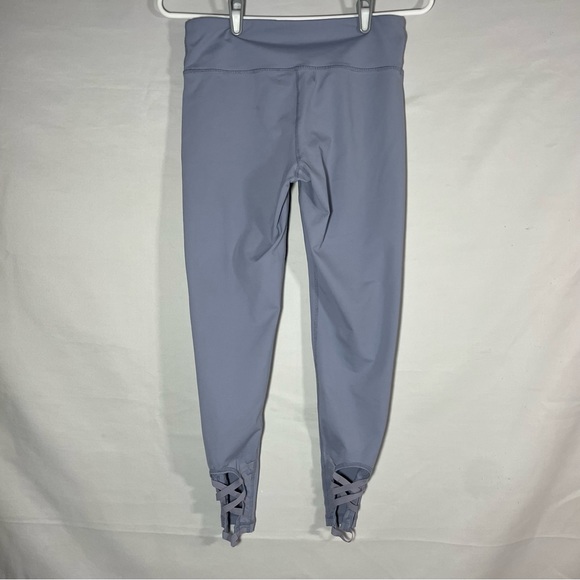 Pale Purple Workhall 3/4 Length Leggings - Picture 2 of 4